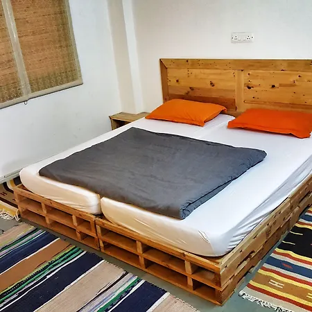 Jhouse Near Bhikaji-3
